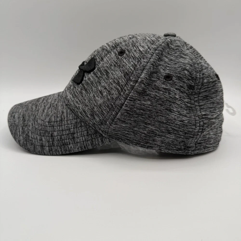Under Armour Hat Cap Fitted Mens M/Large Gray Heathered Stretch‎ Baseball Sports